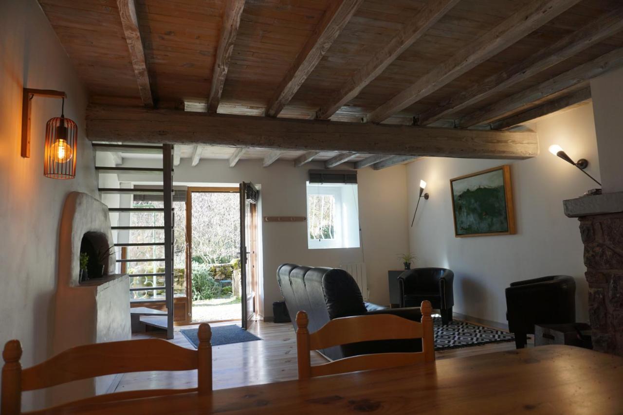 Вилла Les Hiboux Castelnau-Durban Экстерьер фото
